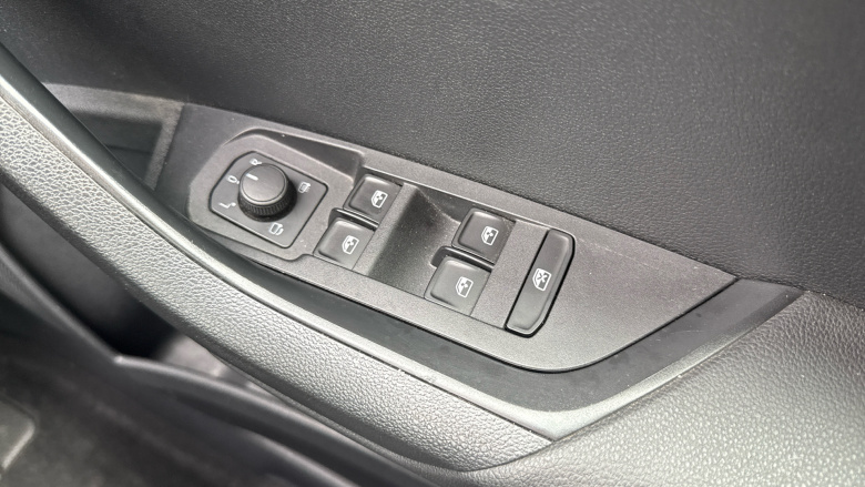 Skoda Karoq 1.0 TSI 110 SE 5dr Petrol Estate